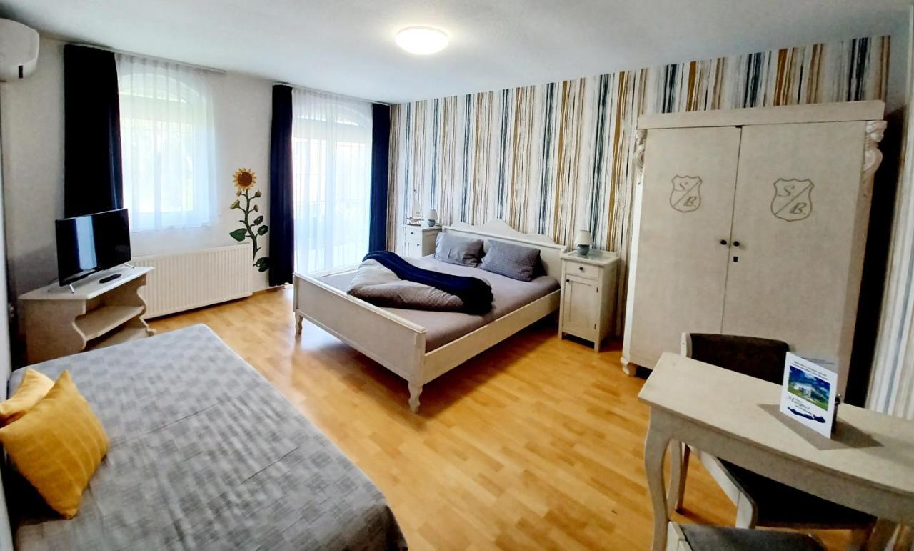 Margret Haus Bed and Breakfast Balatonfüred Exteriör bild